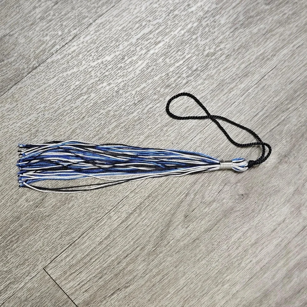N/A blue white